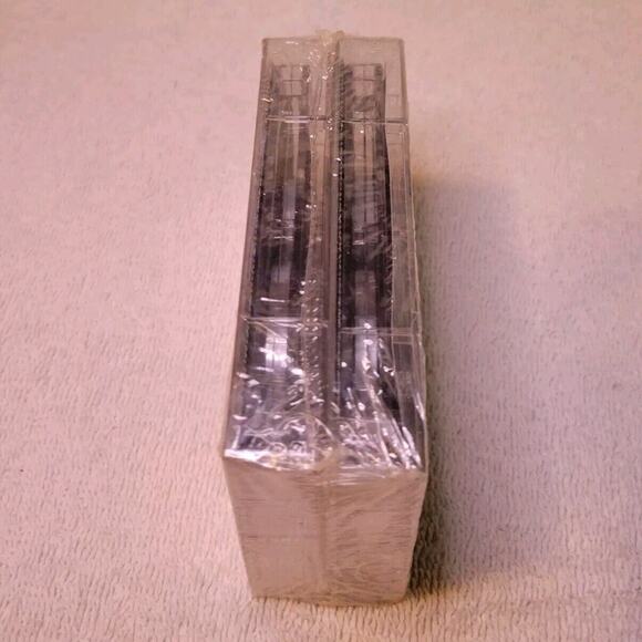 Neil Diamond-The Greatest Hits (1966-1992) Cassette Tapes May-1992 Sealed - Picture 3 of 5